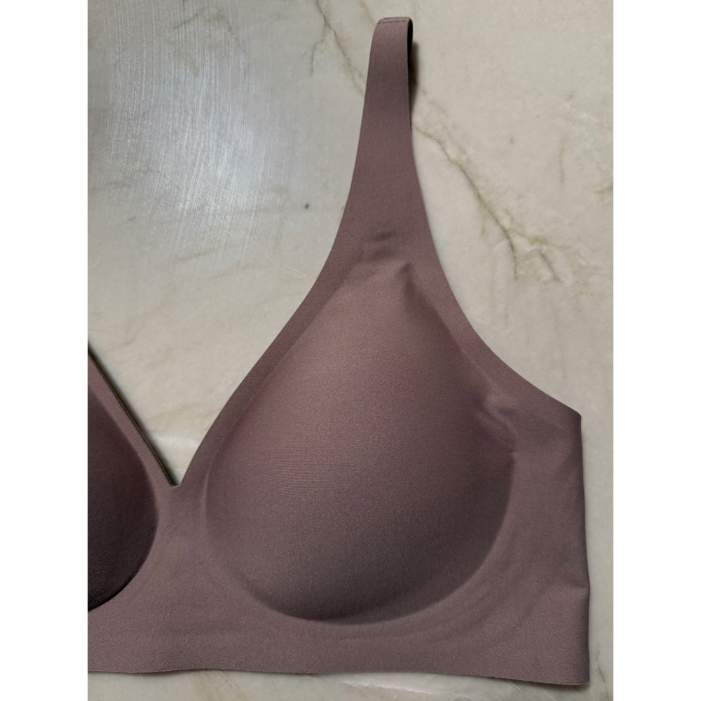 NWOT Celeste D'Or Curve Wireless Seamless Bra Brown Sz Medium Adjustable Straps - Picture 3 of 9